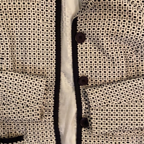 White and black A-Line Coat Size Small - Picture 3 of 7